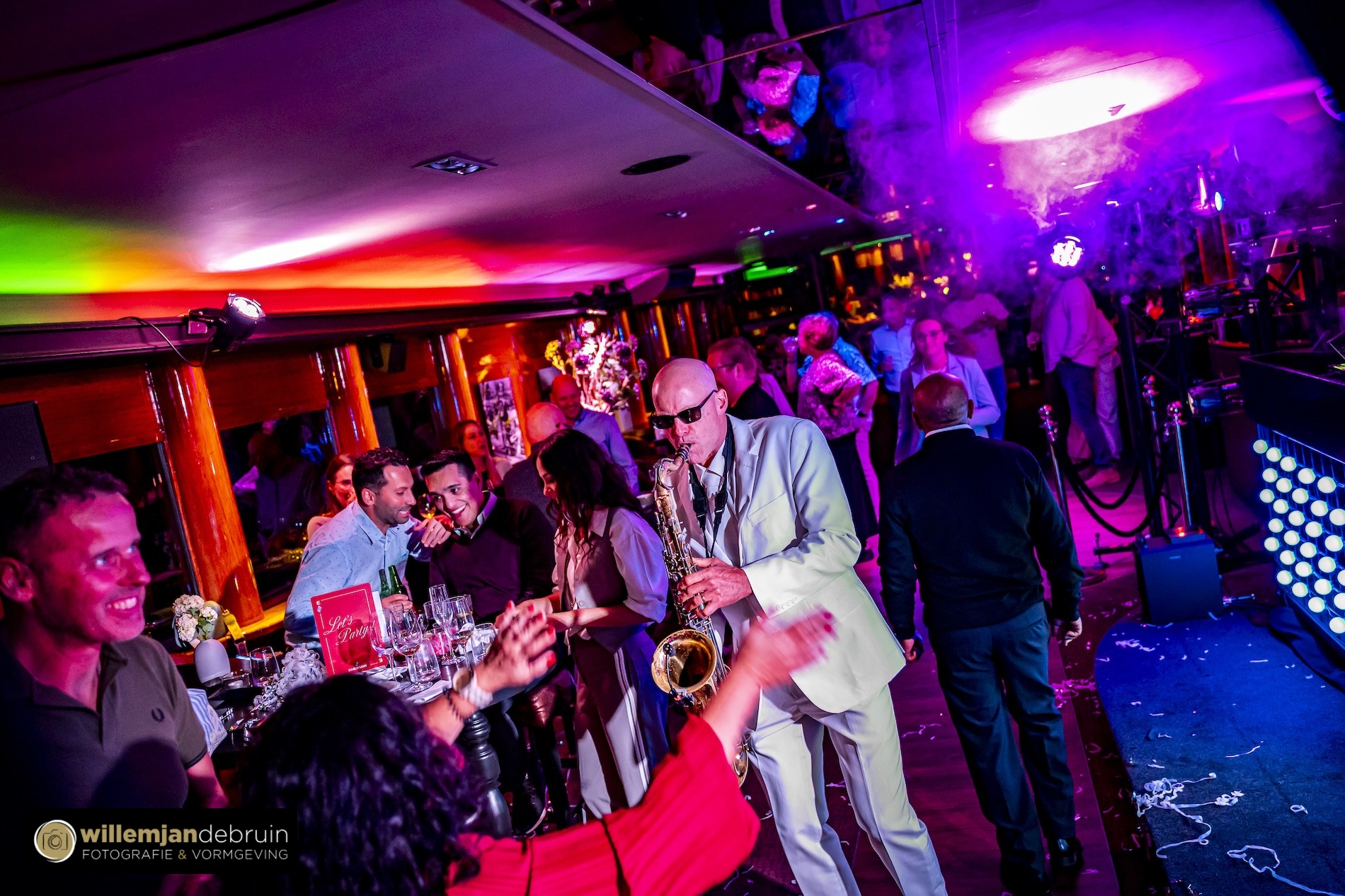 Saxofonist live op bedrijfsevenement Amsterdam